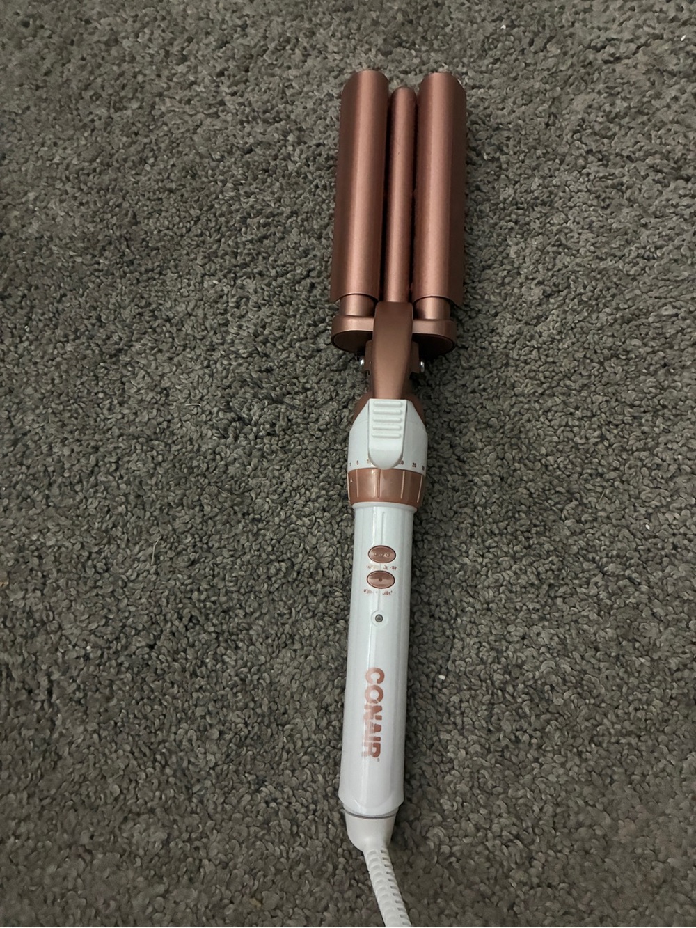 Conair 3-Barrel Hair Waver in Rose Gold and White (beach waver)